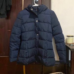Navy blue Tommy Hilfiger jacket. Barely used Winter coat